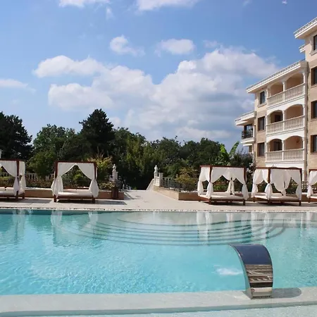 Valencia Gardens Deluxe Апартаменти Несебир