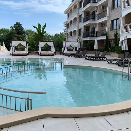 Valencia Gardens Deluxe Апартамент *