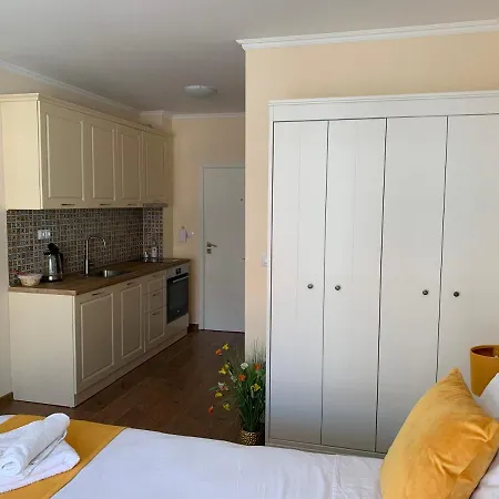 Valencia Gardens Deluxe Апартамент