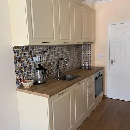Valencia Gardens Deluxe Апартамент *