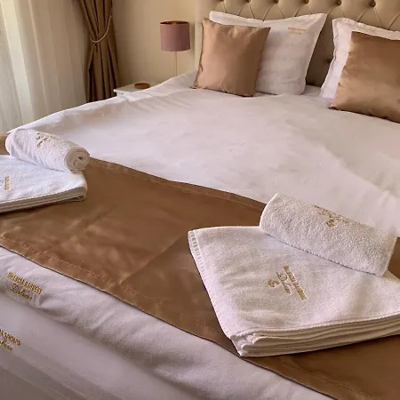 Апартаменти Valencia Gardens Deluxe