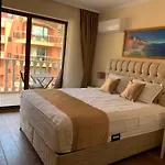 Valencia Gardens Deluxe *