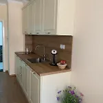 Valencia Gardens Deluxe Apartment *