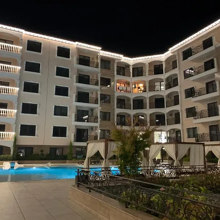 Valencia Gardens Deluxe Apartment Nesebar