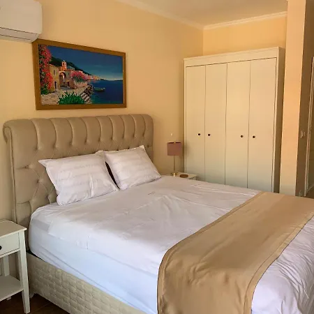 Valencia Gardens Deluxe *